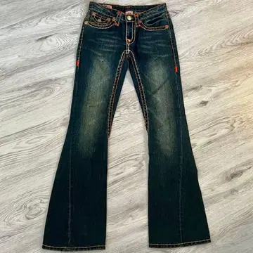 TRUE RELIGION (트루 릴리전) 부츠컷 데님 팬츠