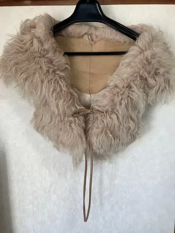 무스탕 퍼 스톨 머플러 (새상품급)