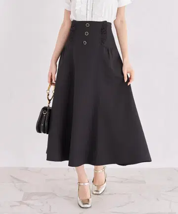 장식 단추 & 프릴이 있는 사이드 절개 플레어 스커트