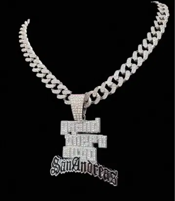 산 안드레아스 목걸이 실버