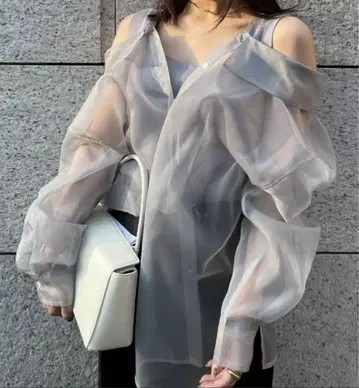 [ 새상품급 ] FRAY I.D 셔츠 레이어드 스퀘어 니트 그레이