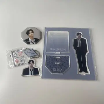 ENHYPEN 정원 아크릴 스탠드 캔뱃지 키링 묶음 판매