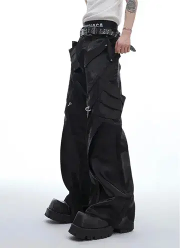 가죽 팬츠 레이어드 스타일 스트릿 디자인