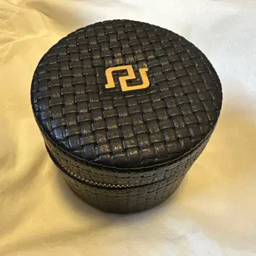 ROGER DUBUIS 시계 케이스 블랙