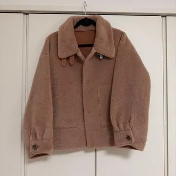 스터닝 루어 에코 무스탕 자켓