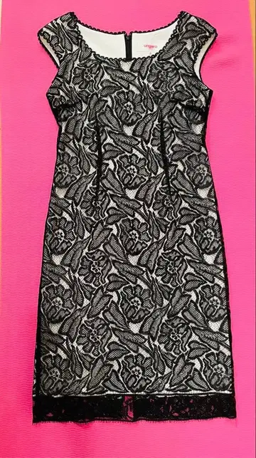 ungaro 슬리브리스 블랙 라메 레이스 원피스 38 M 사이즈