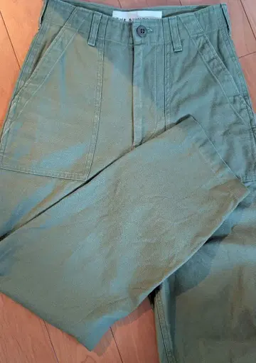 THE SHINZONE 워크 팬츠 올리브 그린