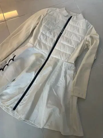 Muta 무타 다운 도킹 지퍼 원피스