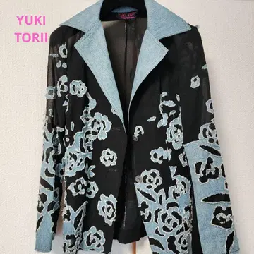 유키토리이 인터내셔널 시스루 자켓