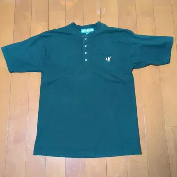 90년대 BIG DOGS 버튼 T셔츠 구제 의류 새상품급 S 사이즈 그린