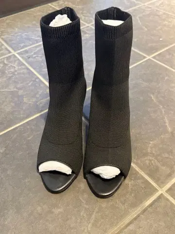 스즈키 아미 오픈토 니트 부츠 7cm M 사이즈