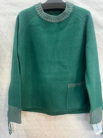 미사용 새상품 그린 울 스웨터 긴팔
