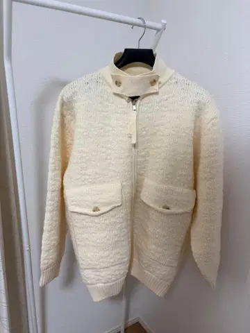 SAII. 니트 더블 지퍼 아이보리 옷깃