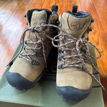 KEEN 트레킹 슈즈 라떼 23cm