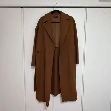 스터링 루어 리버 코트