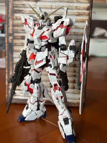 RG(리얼 그레이드) 건담 프라모델 유니콘 건담