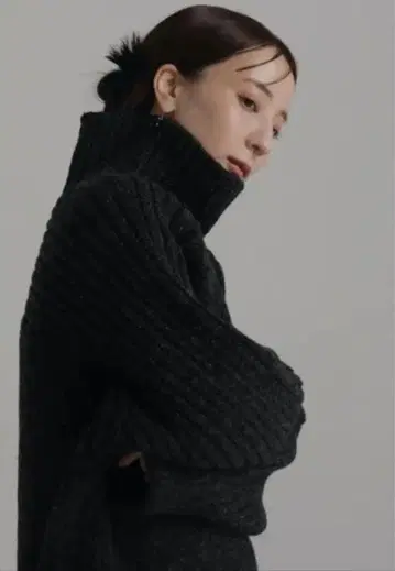 새상품급 slit 터틀넥 니트 터틀넥