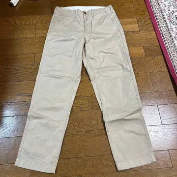 UNIQLO 베이지 치노 팬츠 코튼