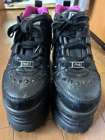 박스 포함 YOSUKE 통굽 스니커즈 블랙