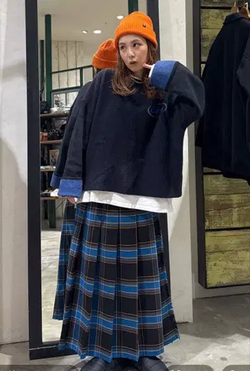 [MODE NORM CORE] 미니 페더 자카드 풀오버