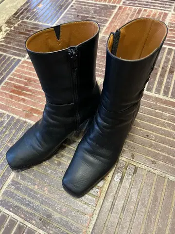 가죽 블랙 숏부츠 중간 힐 지퍼 달린 일본제 사이즈 35