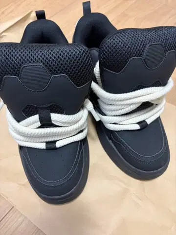 ZARA 남성용 스니커즈 끈