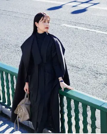 롤 카지마리 블랙 롱 원피스 코트