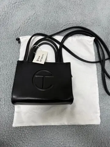 Telfar 블랙 숄더백