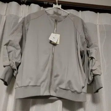 택 포함 미사용 새상품 숏 자켓