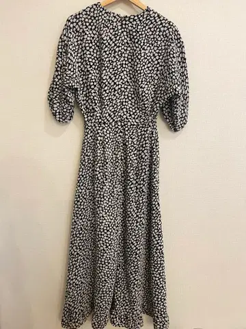 론 헤르만 벨로아 원피스