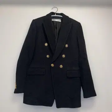 [트위드풍] 골드 버튼 블랙 테일러드 자켓 ZARA