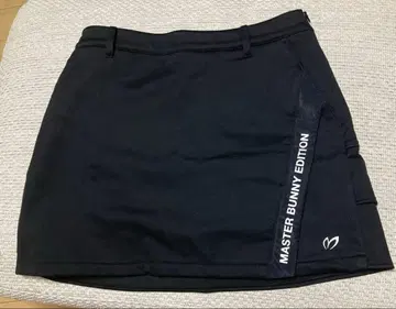MASTER BUNNY EDITION 스커트