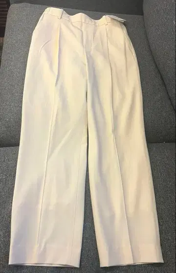 Elura 여름용 팬츠 크림색 슬랙스