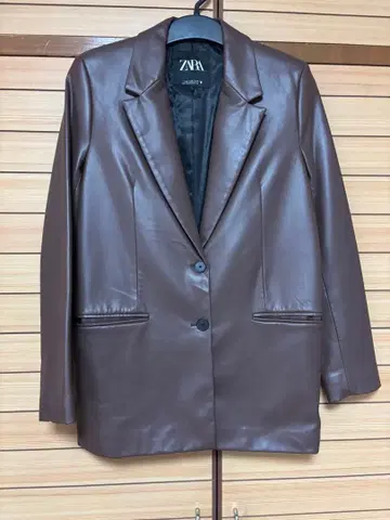 ZARA 인조 가죽 블레이저 XS 브라운