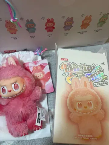 POPMART 러브러브 공식