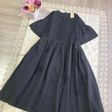 사만사 모스모스 새상품 플레어 슬리브 레이스 린넨 원피스 블랙