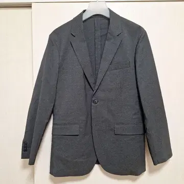 UNIQLO 감동 자켓 다크 그레이 투버튼