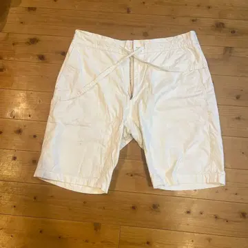 FREAK'S STORE 화이트 숏팬츠