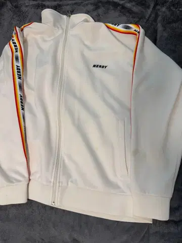 NERDY 화이트 집업 자켓