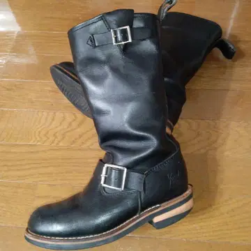 블랙 가죽 엔지니어 부츠