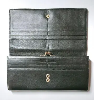 소가죽 블랙 가마구치 장지갑 포켓 다수