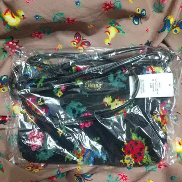 새상품 페이러 하이디 미니백