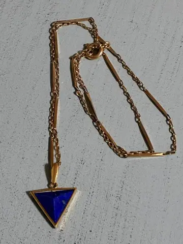 라피스 스크럽 삼각형 펜던트 목걸이