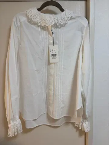 택 포함 새상품 신존 THE SHINZONE 프릴 칼라 레이스 블라우스