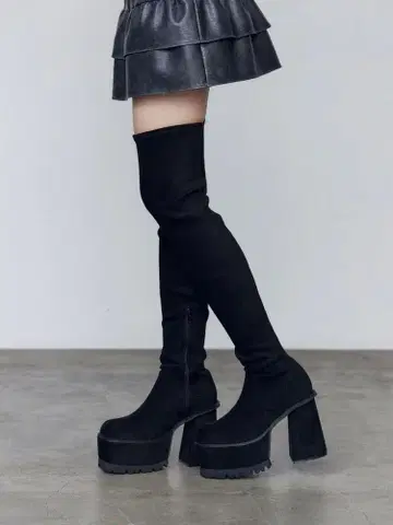 미사용 새상품 EMODA 스퀘어 핏 롱 부츠 S 사이즈