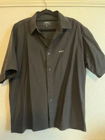 HUF 블랙 반팔 셔츠 L 사이즈