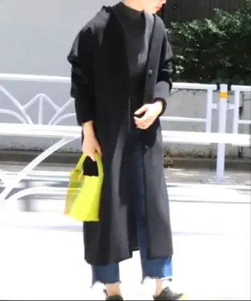 저널 스탠다드 슈퍼 140 비버 V넥 코트