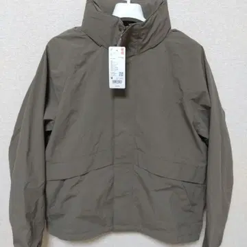 미사용 새상품! UNIQLO 윈드프루프 브라운 M 사이즈 브라운