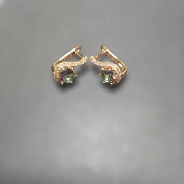 골드 플라워 모티브 귀걸이 (양쪽 귀용) 14K 585 RG 각인 있음