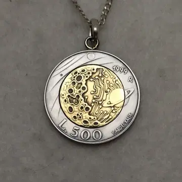 산마리노 코스믹 코인 목걸이